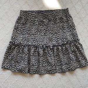 Leopard print tiered mini skirt